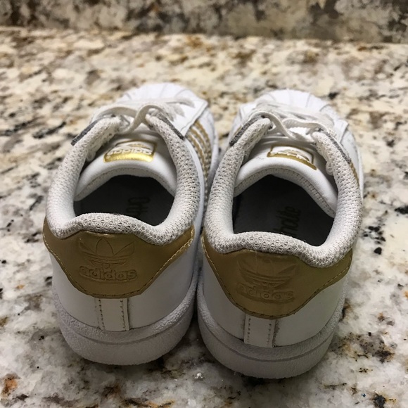 Adidas Gold and White stripes - Picture 2 of 3